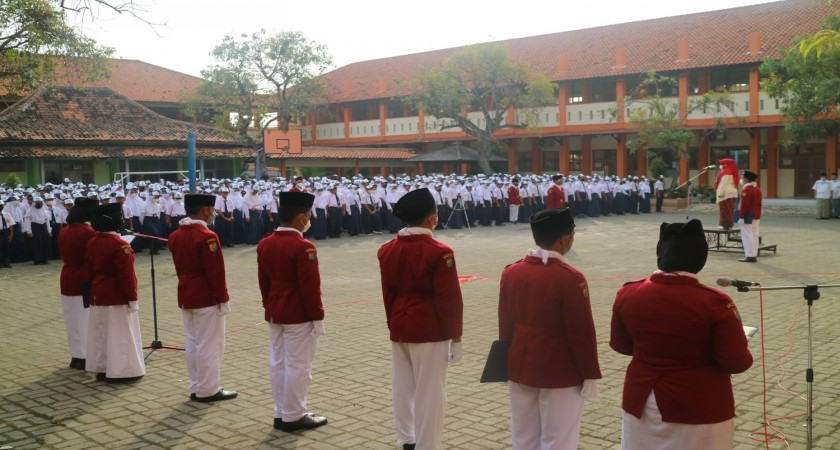 Upacara Peringatan Hari Ulang Tahun Republik Indonesia Ke - 77